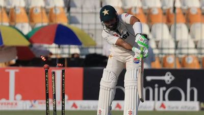 'Team me sifarishi bhare hain': Basit Ali tears into Pakistan's 'top class' batting in second innings