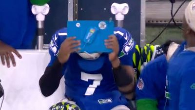 Geno Smith Became an Instant Meme After Bashing Himself on Head With Tablet