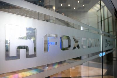 Taiwan says four employees of Apple supplier Foxconn arrested in China