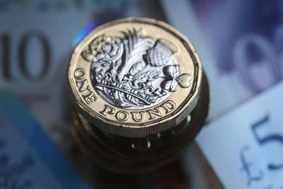 UK economy returns to growth in August after two stagnant months