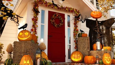 6 mistakes making your Halloween spectacle a magnet for burglars – and what to do instead