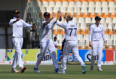 Leach leads England rout of Pakistan in first Test