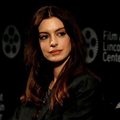 Anne Hathaway has apologised for being "rude" in her viral 2012 interview