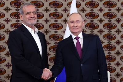 Russian and Iranian presidents meet as concerns grow over escalating Middle East attacks