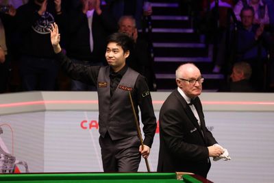 Si Jiahui makes first maximum break to dump out Judd Trump at Wuhan Open