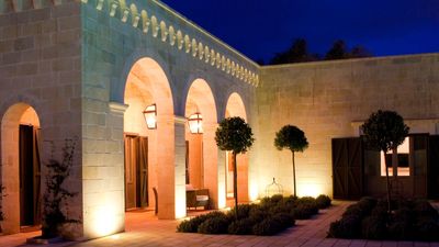 Things outdoor lighting pros never do – a landscape designer reveals 5 common lighting mistakes, and what you should do instead