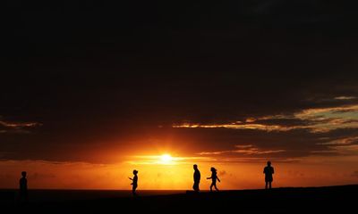 Dome of sweltering NT heat set to spread across vast swathes of Australia