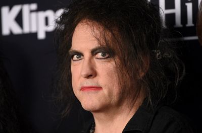 The Cure’s Robert Smith blasts artists who blame ticketing sites for inflated prices weeks after Oasis fiasco