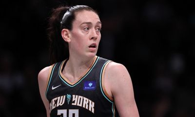 Liberty and record-breaking Stewart hold off Lynx to level WNBA finals