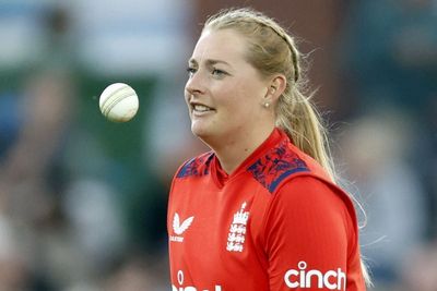 England cannot get distracted by T20 World Cup permutations – Sophie Ecclestone