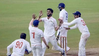 Vidarbha start Ranji Trophy campaign with comeback win