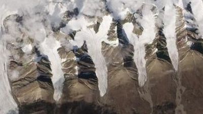 Earth from space: 4 near-identical glaciers spark new life in Arctic island's 'polar desert'