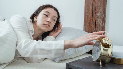When do the clocks go back in the UK in 2025?