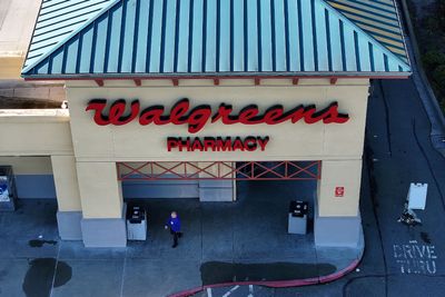 Walgreens to close 1,200 stores