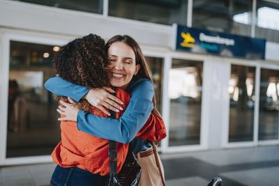 New Zealand airport bans farewell hugs longer than three minutes