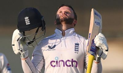 England’s Ben Duckett hits ton before Pakistan’s Sajid Khan triggers collapse