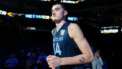 Zach Edey Q&A: Call of Duty, His Rookie Season With the Grizzlies, Favorite Purdue Memory, & More