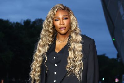 Serena Williams just had a cyst 'the size of a small grapefruit' removed from her neck. Here's what it means