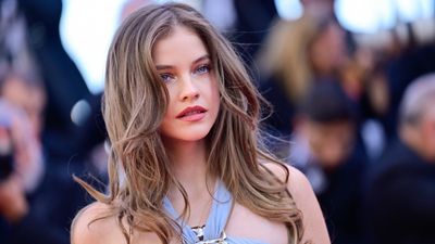 Barbara Palvin's front porch is a masterclass in this Southern European trend – its historical roots are anything but dated