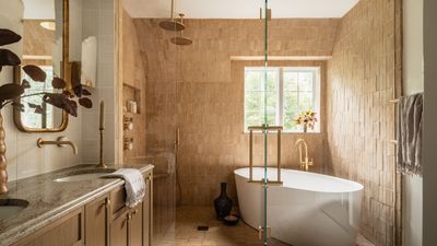 From an "All Wet Floor" Concept to "Doorless" Shower Screens — Here's 9 Clever Bathroom Layout Ideas