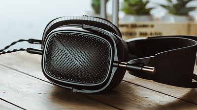 There's a new name in luxury headphones – the Shanling HW600 over-ears have style and substance