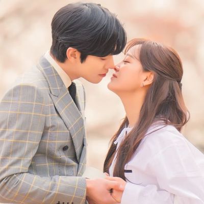 The 20 Best Romantic K-Dramas Available to Stream Right Now