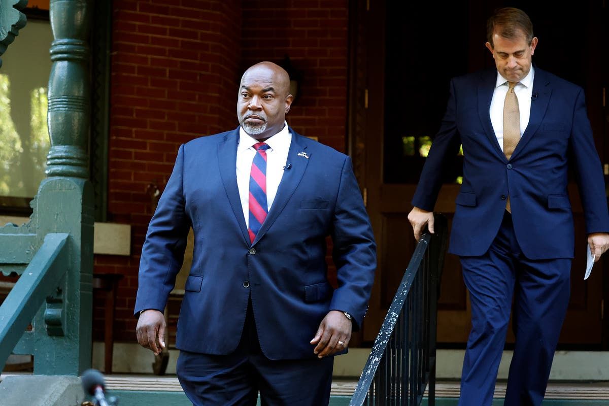 Former porn shop worker wants defamation lawsuit by…