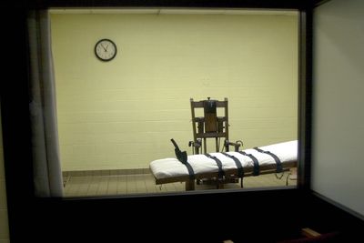 Texas judge halts execution of Roberson