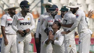 'Pehli dafa akal aayi': Pakistan's win over England in 2nd Test delights Basit Ali