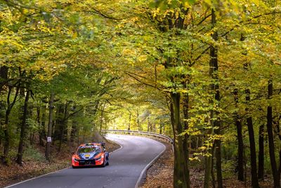 WRC Central Europe: Neuville grabs lead, Mikkelsen crash causes red flag