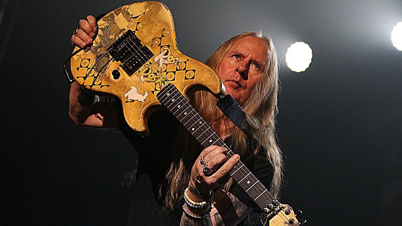 “I wanted Alice In Chains to be a guitar duo band