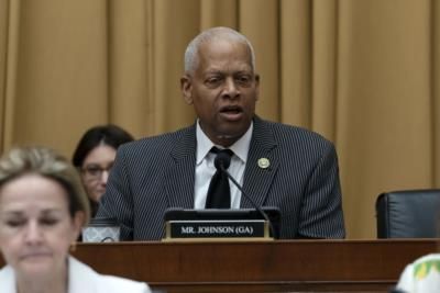 Rep. Hank Johnson Advocates For Supreme Court Term Limits