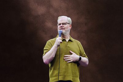 Gaffigan roasts Trump over Haitian lie