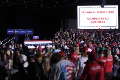 Donald Trump's Mic Malfunction Delays Detroit Rally