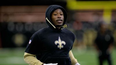 Alvin Kamara Pours Cold Water on Saints Trade Rumors With Blunt Social Media Message