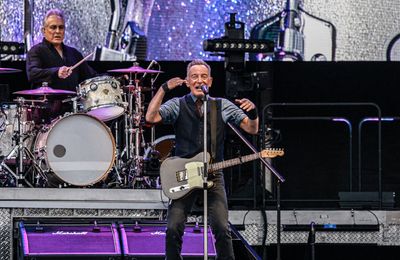 Bruce Springsteen worries about 'enormous pressure' on young musicians