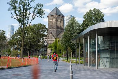 University of Toronto’s environment school cuts financial ties to fossil fuels