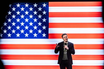 Musk offers voters $1 million to sign PAC petition backing the Constitution. Can that be legal?