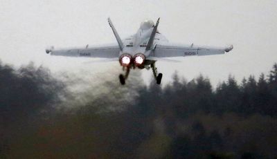 2 Navy aviators are declared dead after a fighter jet crashed in Washington state