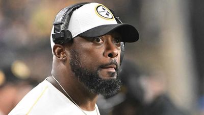 Cameras Caught Mike Tomlin’s Reaction to Russell Wilson’s Bad Pass in First Steelers Start