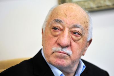 Fethullah Gulen: Self-exiled Turkish spiritual leader and Erdogan foe dies in Pennsylvania