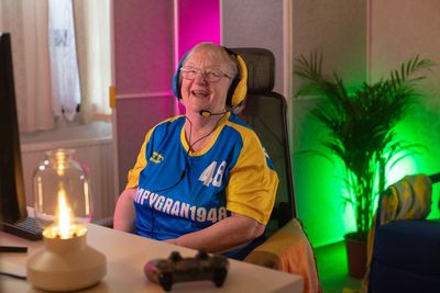 Grumpygran1948: Grandmother who became addicted to playing Fortnite now streams across the world