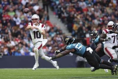 Jaguars Rally To Overpower Patriots At Wembley Stadium