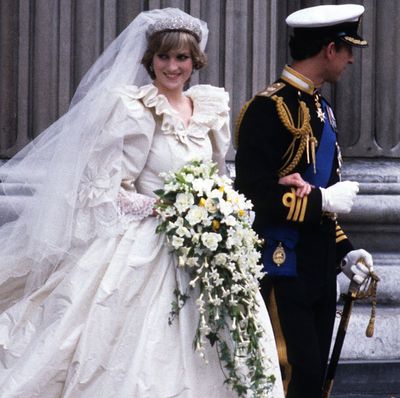 Princess Diana's Wedding Dress Designers Settle Legal Dispute Over Her Gown Sketches