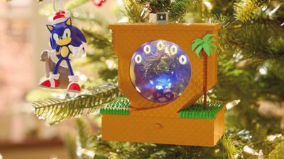 Hallmark's gaming Christmas ornaments are much better than I expected