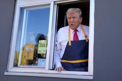 Trump Visits Mcdonald's, Works Fry Station In Pennsylvania