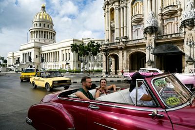 Tourist Dreams Turn Sour After Cuba Lights Go Off