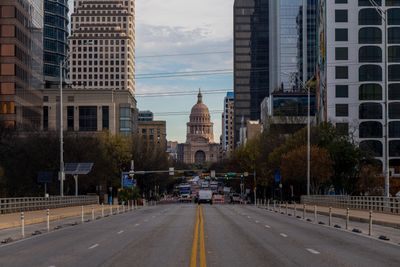 Robert Roberson Absent From Hearing as AG Paxton and Gov. Abbott Condemn Texas Lawmakers Who Halted Execution