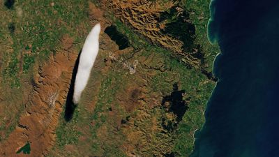 Earth from space: Bizarre 'pet cloud' reappears above its favorite spot in New Zealand