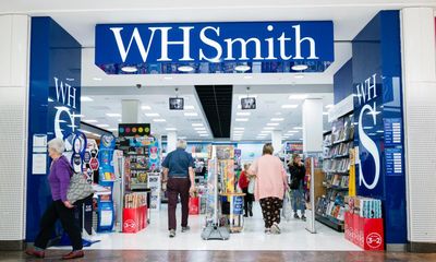 WH Smith to stock vinyl albums for first time since 1990s